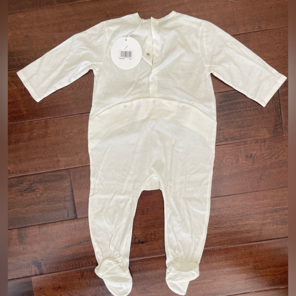 Chloé Onesie and matching Burp Cloth - Picture 7 of 7